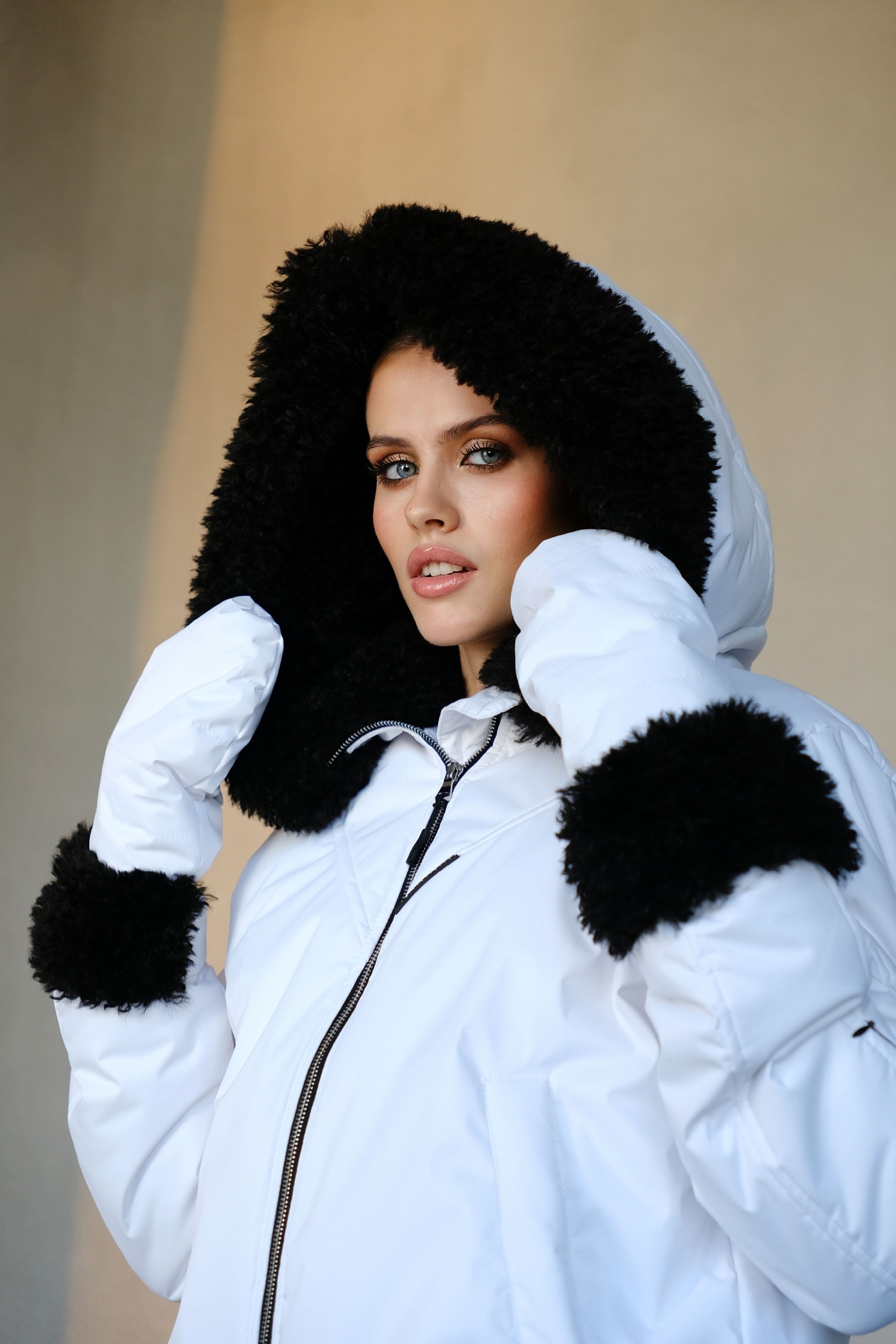 Варежки Царица цвет alba