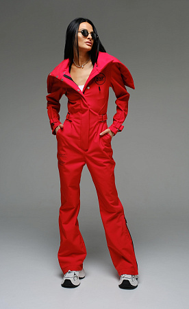 Женский комбинезон Бургундия Стрит красный softshell Manufaktura KMP — вид спереди