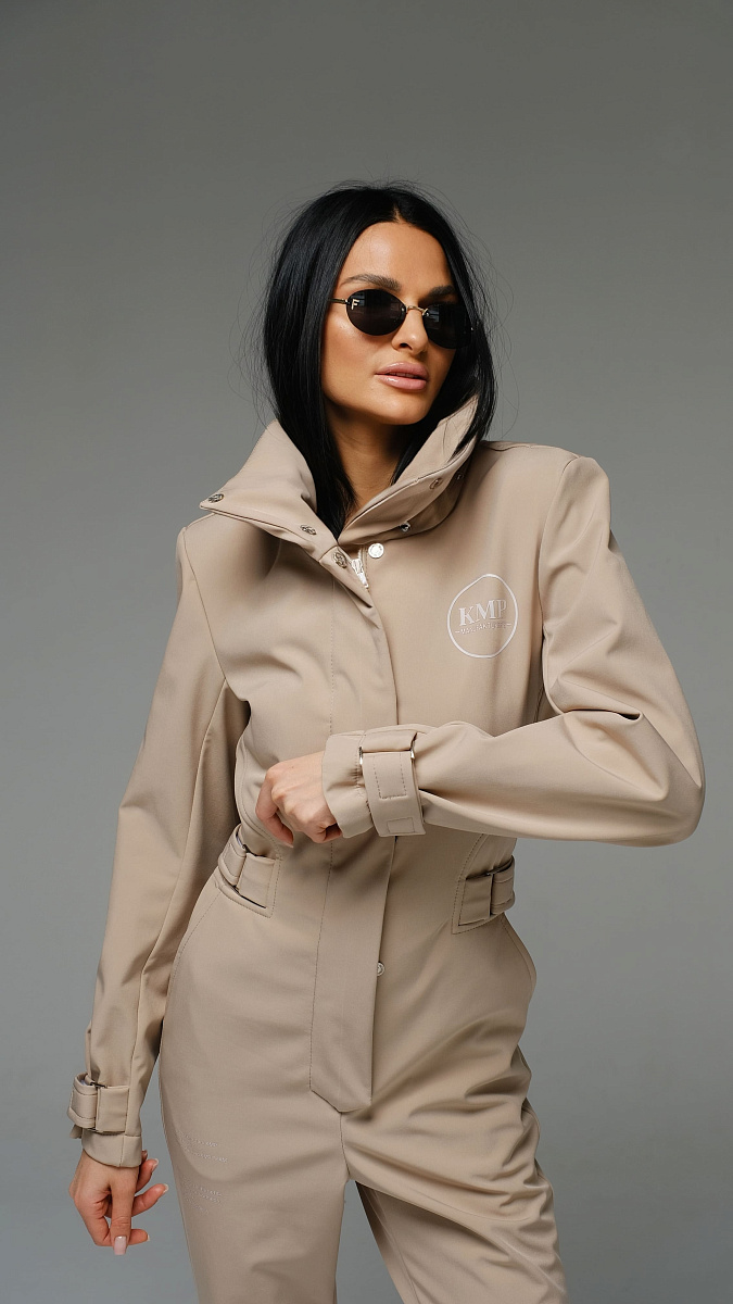 Женский демисезонный комбинезон Фрейле Стрит песочный softshell Manufaktura KMP