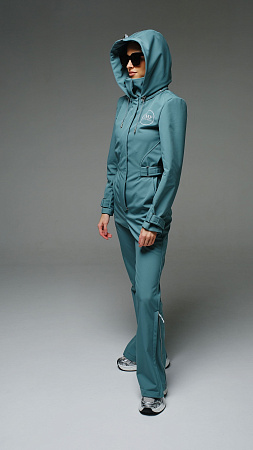 Женский комбинезон Бирюзовый Стрит песочный softshell Manufaktura KMP — вид спереди