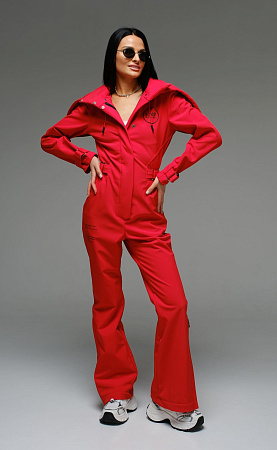 Женский комбинезон Бургундия Стрит красный softshell Manufaktura KMP — вид спереди