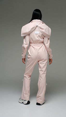 Женский комбинезон Пион Стрит песочный softshell Manufaktura KMP — вид спереди