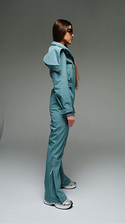 Женский комбинезон Бирюзовый Стрит песочный softshell Manufaktura KMP — вид спереди