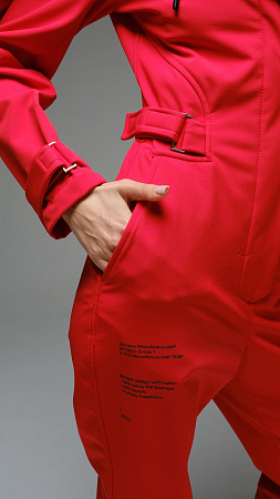 Женский комбинезон Бургундия Стрит красный softshell Manufaktura KMP — вид спереди