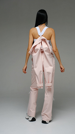 Женский комбинезон Пион Стрит песочный softshell Manufaktura KMP — вид спереди